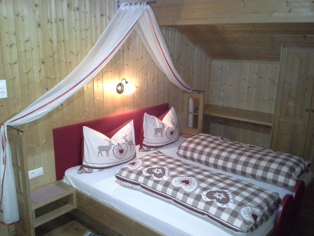 Berggasthaus Agritur Moserhof Braies  Habitación foto